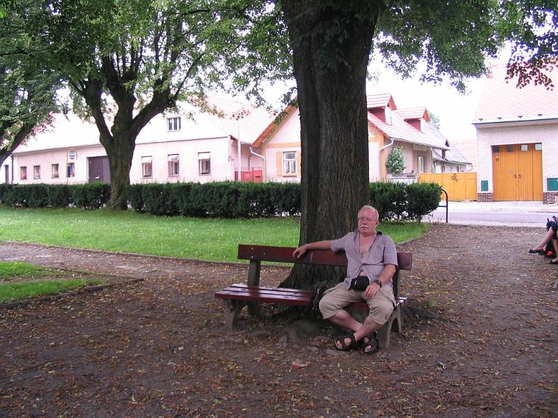 30 Já na lavičce.jpg